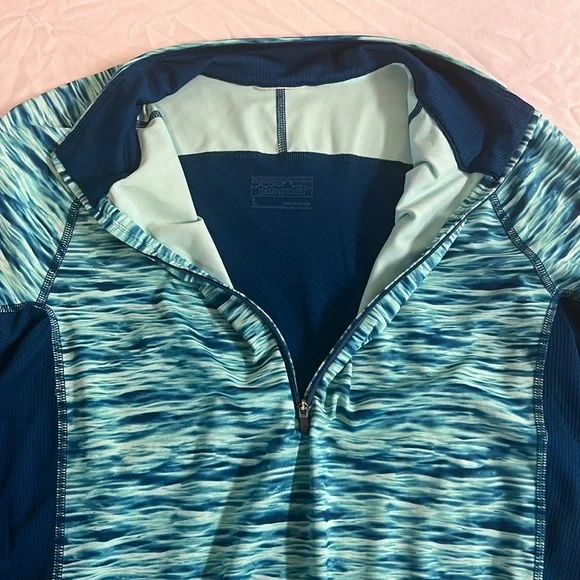 Patagonia All Weather Zip Neck Long Sleeve Shirt in Water Print Size Large - Picture 6 of 12